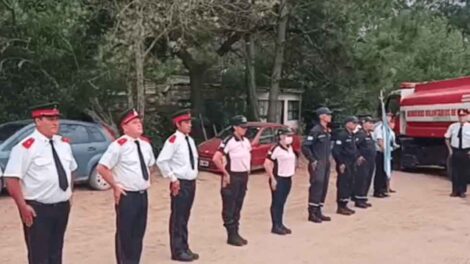 El Destacamento de Bomberos Mar Azul celebró el aniversario número 13