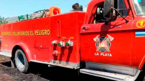 Bomberos no pueden atender urgencias porque les robaron hasta los cables