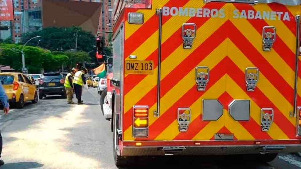 Imponen multa a carro de Bomberos por pico y placa en Medellín