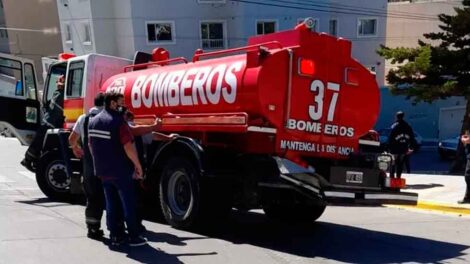 Chocó un camión de Bomberos cuando se dirigía a un incendio