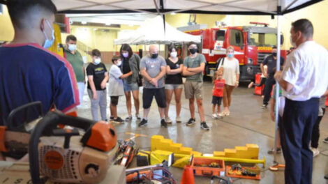 Los Bomberos Voluntarios de Bernal abrieron las puertas de su cuartel