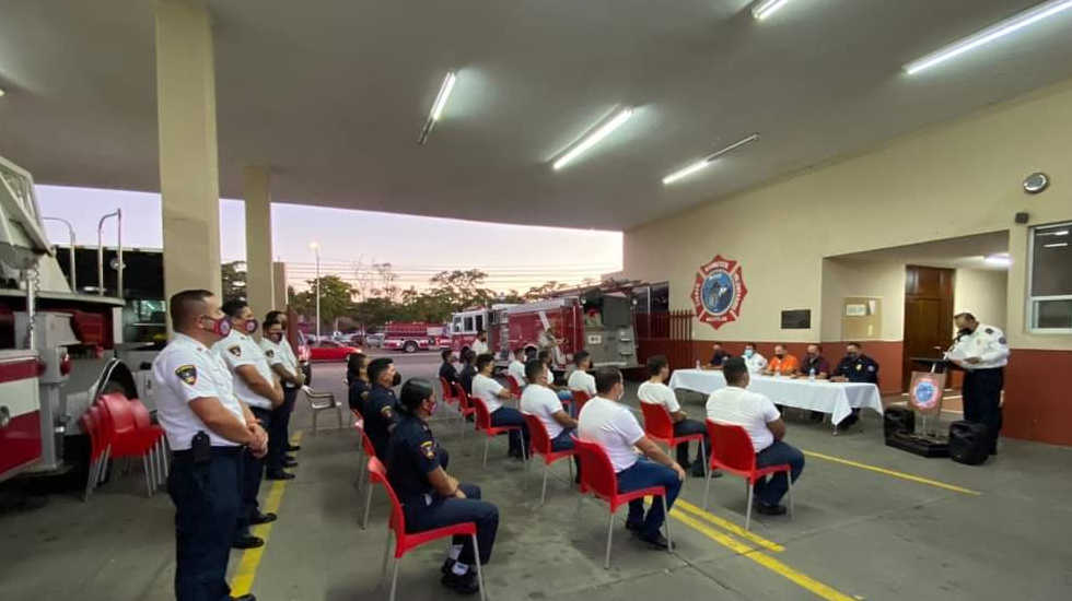 Bomberos Voluntarios capacita a nuevos elementos en Mazatlán