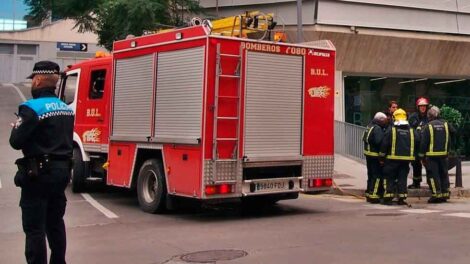 Bomberos apedreados tras un falso aviso de incendio