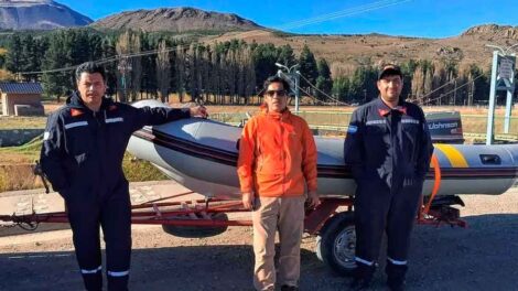 Vecinos de Esquel donaron una embarcación para Bomberos