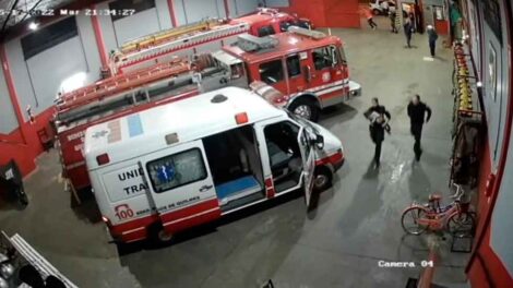 Bomberos de Quilmes salvaron la vida de una niña de 2 años