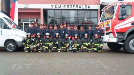 Primera Compañía Esmeralda de Bomberos conmemora 106 años en Los Lagos