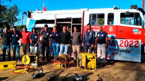 Bomberos Voluntarios de Bernardo de Irigoyen cuentan con nueva autobomba