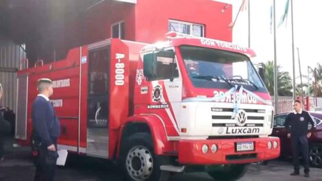 Bomberos Voluntarios de Don Torcuato con autobomba 0 km