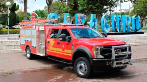 Bomberos de Saraguro adquieren moderno carro de bomberos