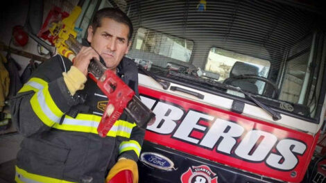 Un bombero quedó grave tras sufrir accidente en un incendio