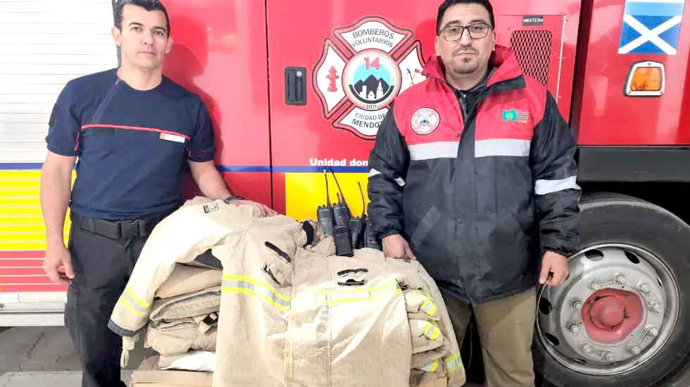 Bomberos Voluntarios de Rama Caída recibieron equipos 