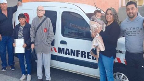 Bomberos Voluntarios de Manfredi presentaron su nueva unidad de traslados