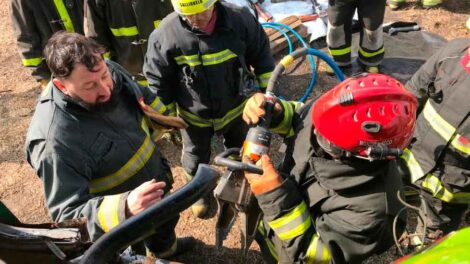 Bomberos se capacitaron en Rescate Vehicular en Garré