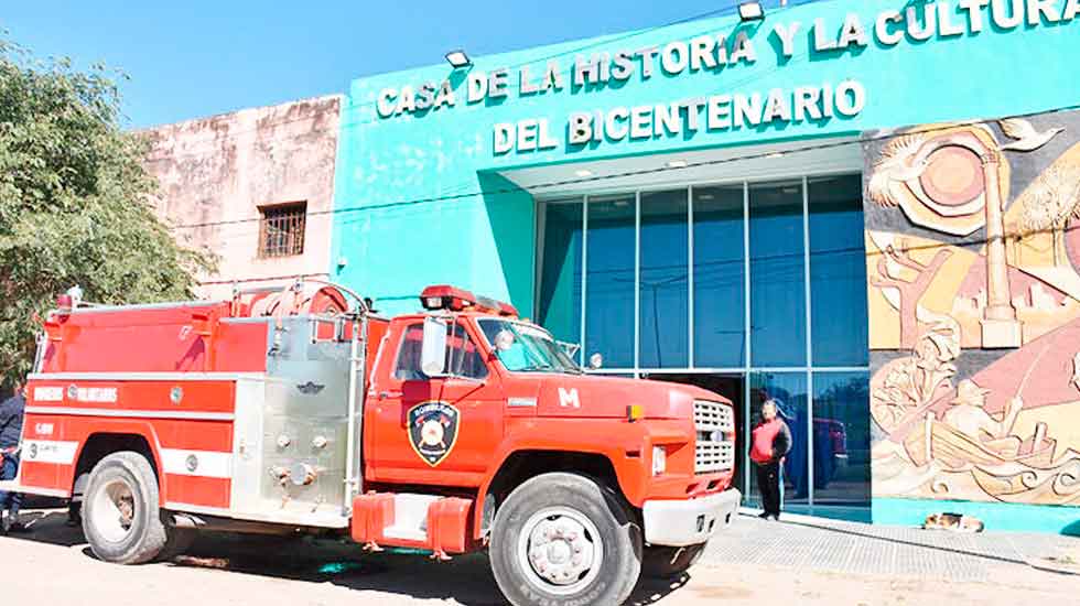 Entregaron una autobomba a Bomberos Voluntarios de Puerto Vilelas