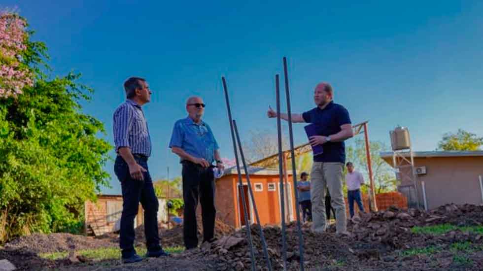 Construcción del cuartel de bomberos voluntarios de Colonia Benítez