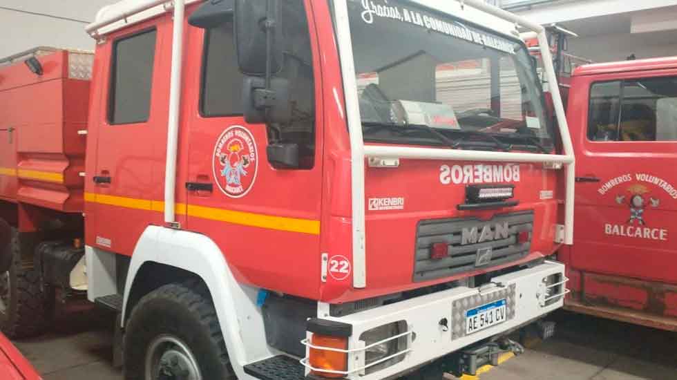 Gestionan un aporte para que bomberos adquieran una unidad forestal