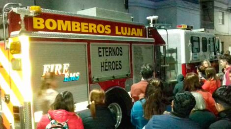 Bomberos Voluntarios de Lujan tiene su "Unidad homenaje"