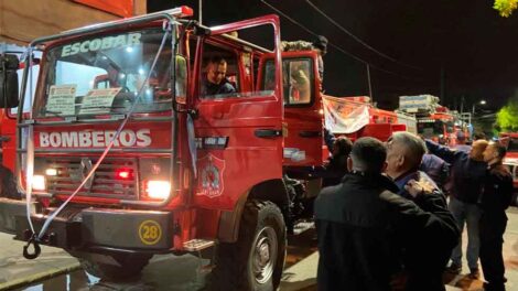 Bomberos Voluntarios de Escobar presentaron nuevo móvil