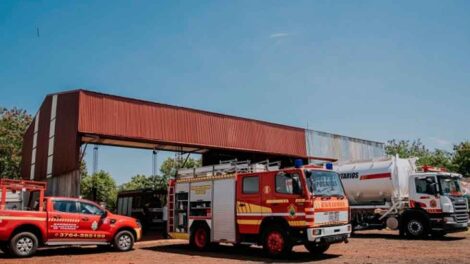 Bomberos Voluntarios de Itaembé Miní recibió dos nuevos vehículos