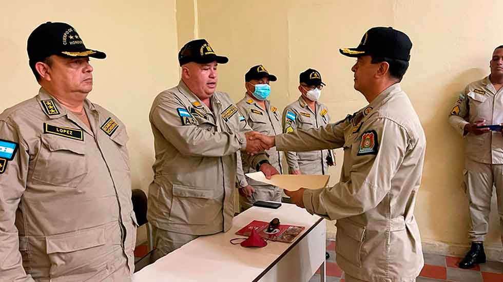 Nuevos comandantes de bomberos en Comayagua