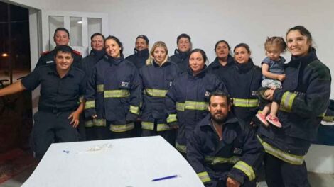 Importante donación a los Bomberos Voluntarios de Bayauca