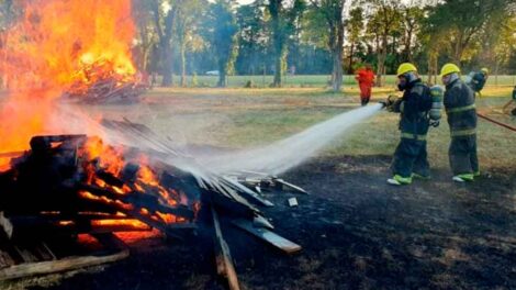 29 aspirantes se incorporan al Cuerpo Activo de Bomberos