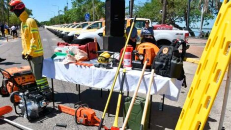 Entregaron nuevos vehículos para los bomberos voluntarios