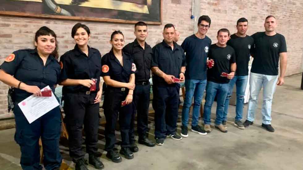 Por primera vez  incorporaron mujeres al Cuerpo Activo de Bomberos