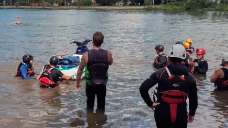 Bomberos realizaron jornada de rescates en motos de agua