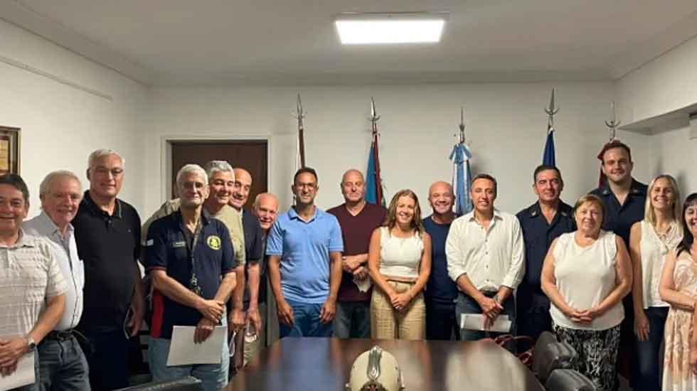 Gran concurrencia en la primera reunión del año de los Bomberos de Bernal