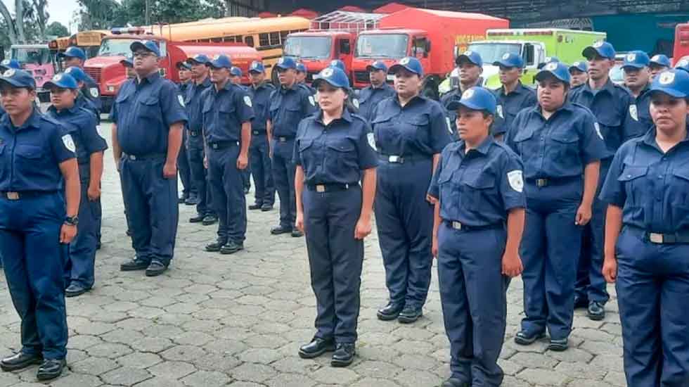 Academia Nacional de Bomberos inicia curso de entrenamiento a nuevos aspirantes