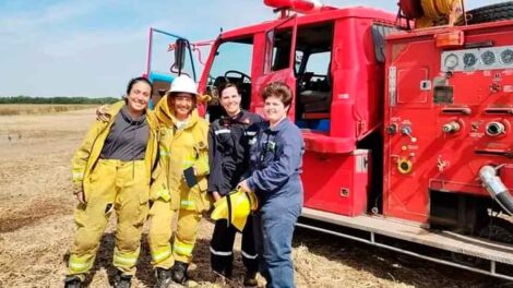 Bomberos de O’Higgins despachó una dotación completa por mujeres