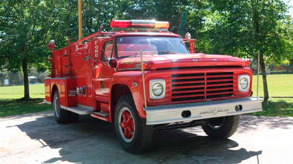 Bomberos Popayán dona máquina extintora a Comfacauca