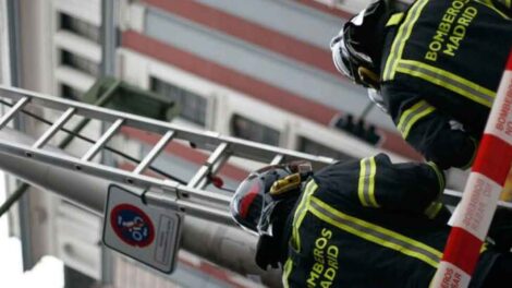 Bomberos reclaman en Madrid mayor coordinación frente a los incendios