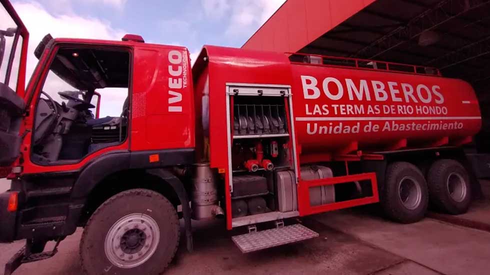 Bomberos Voluntarios celebraron su día con la llegada de nueva unidad