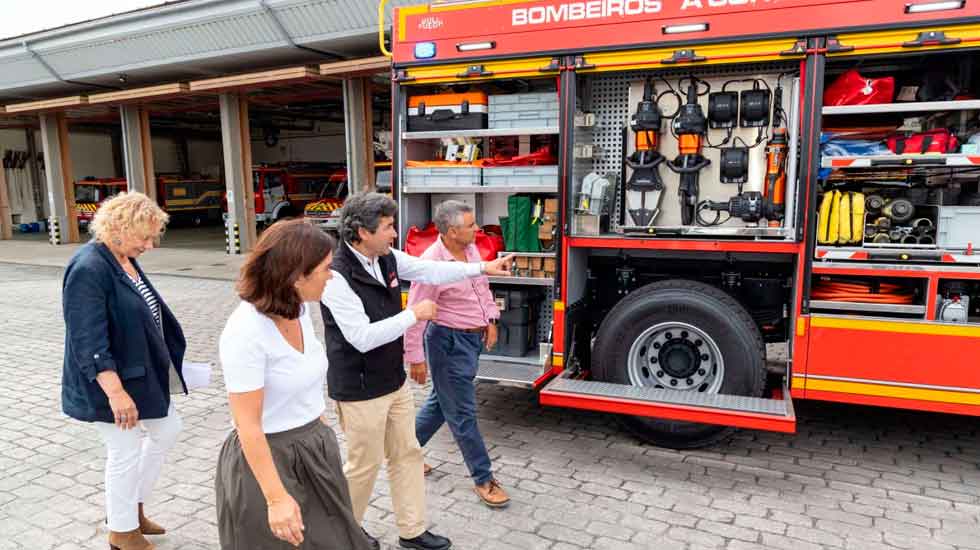 Bomberos de A Coruña incorpora un nuevo vehículo especializado