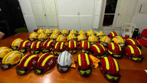 Bomberos Voluntarios de Norberto de la Riestra adquieren cascos multipropósito