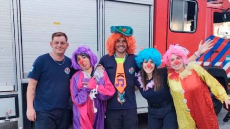 Los bomberos de Carlos Paz llevaron alegría a los niños