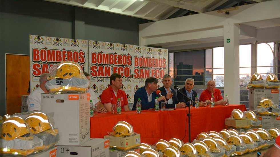 18 cuarteles de bomberos voluntarios sumaron elementos de protección