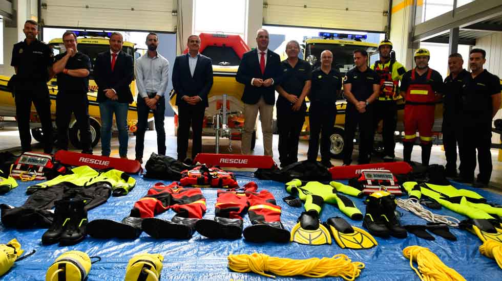 Presentación del nuevo material adquirido para Bomberos