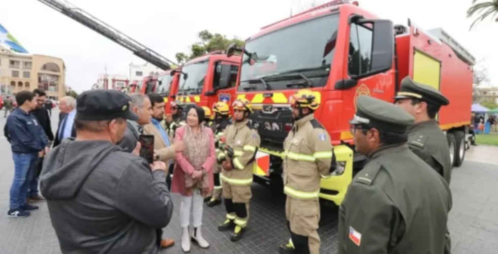 Bomberos de la Región de Coquimbo reciben nuevos carros