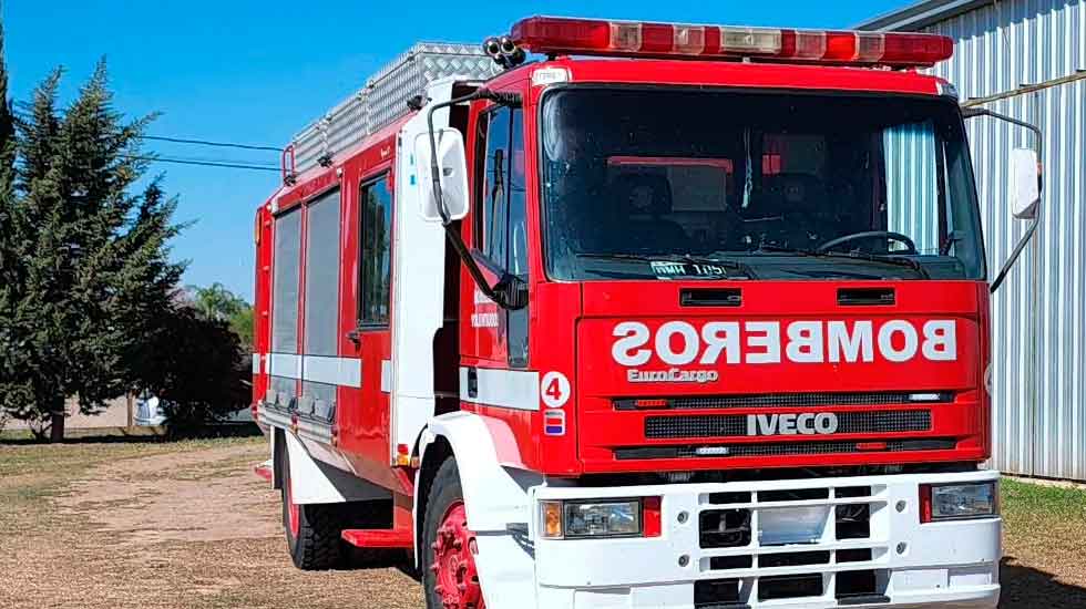 Bomberos de Progreso celebran adquisición de su Primer Autobomba