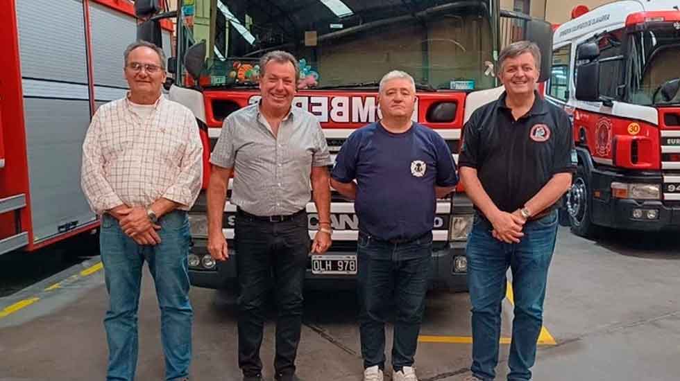 El Presidente de la Federación visitó el cuartel de Bomberos de Olavarría