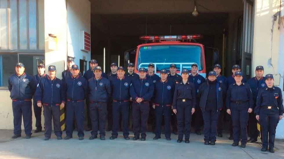 Bomberos de La Dulce compraron una nueva autobomba