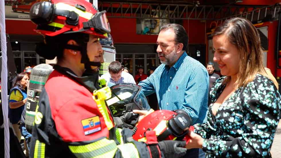 Importante adquisición y renovación de equipamiento para bomberos