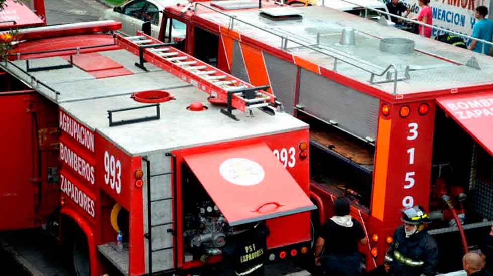 Denuncian al jefe de Bomberos por cobrar un bono a comercios