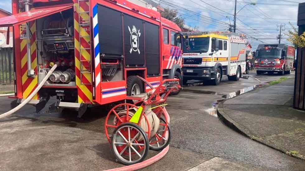 Denuncian a sujeto que llamó 130 veces a bomberos para insultarlos