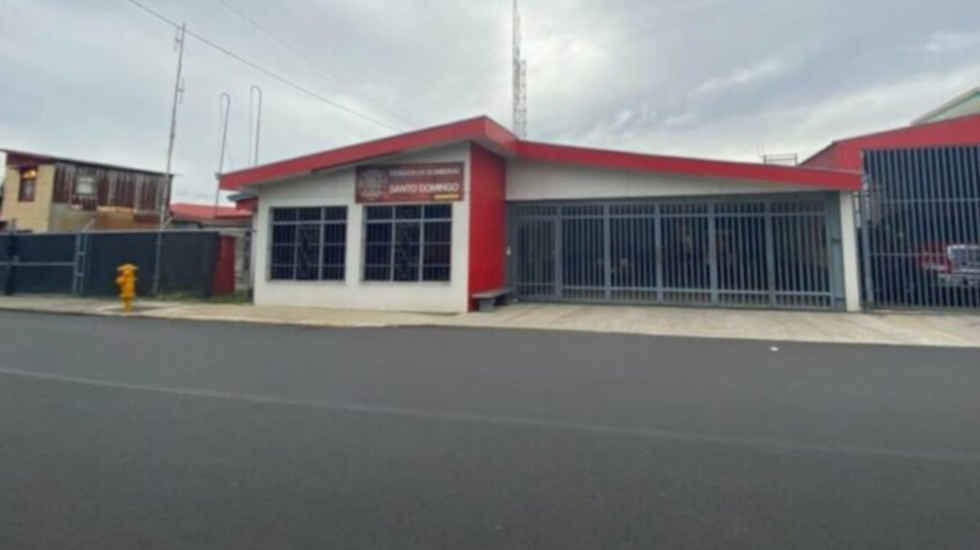 Fiscalía allana estación de Bomberos en Santo Domingo 