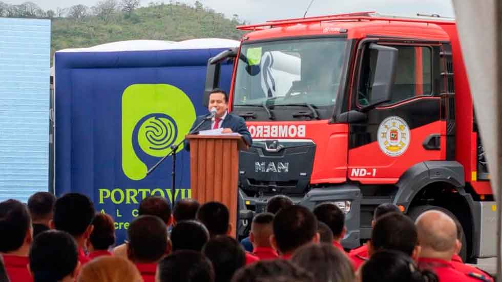 Nuevo camión para el Benemérito Cuerpo de Bomberos de Portoviejo