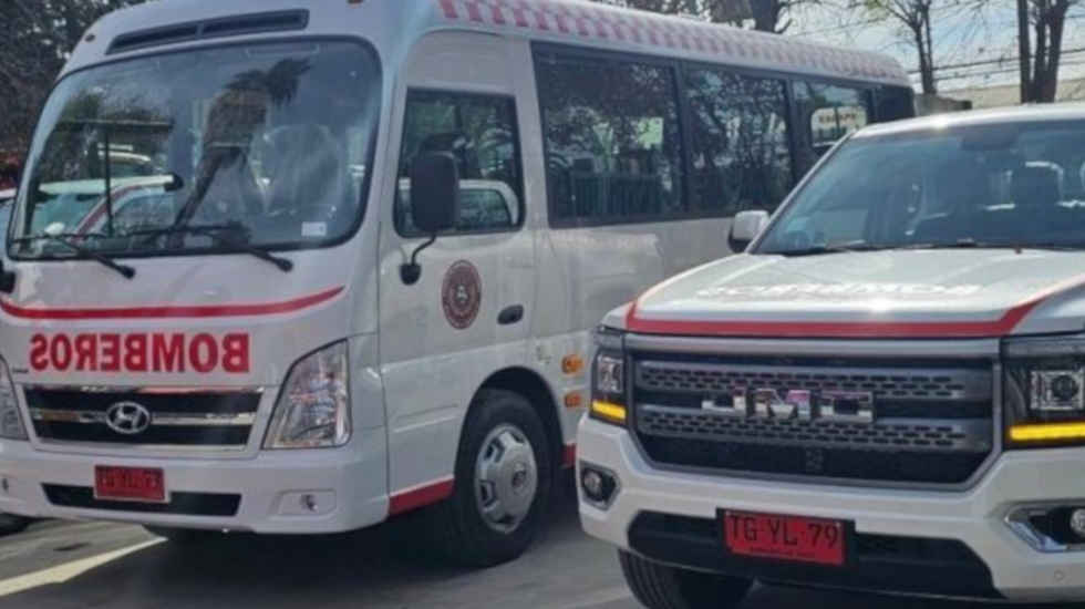 Bomberos de San Pedro recibieron modernos vehículos